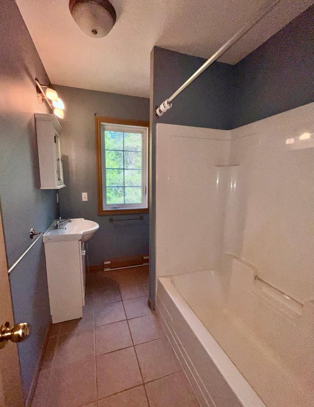 Bathroom - 1 Ch. Des Amoureux, Mont-Tremblant, QC - Indoor Photo Showing Bathroom