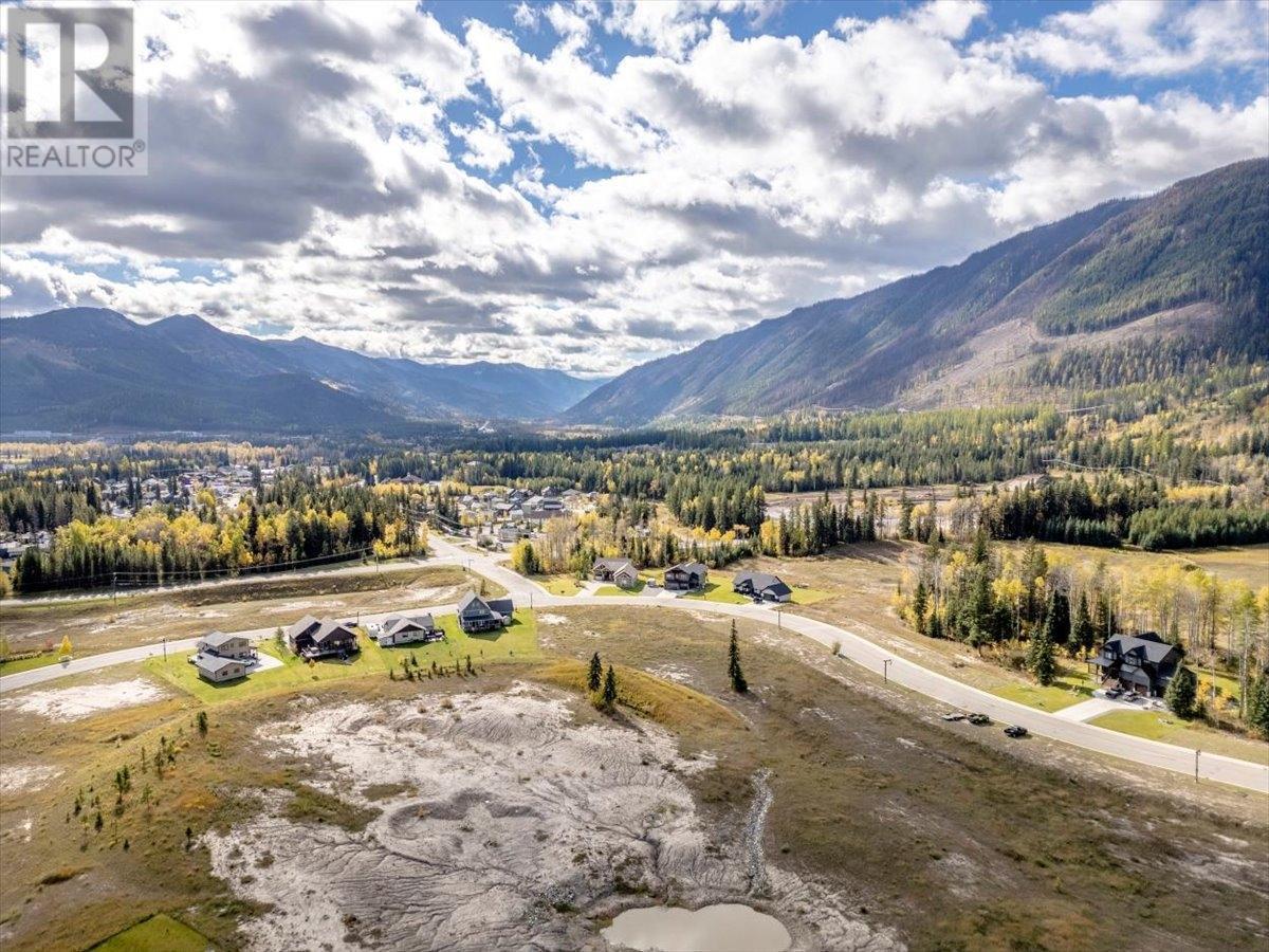 2107 Whiskey Jack Drive, Sparwood, BC