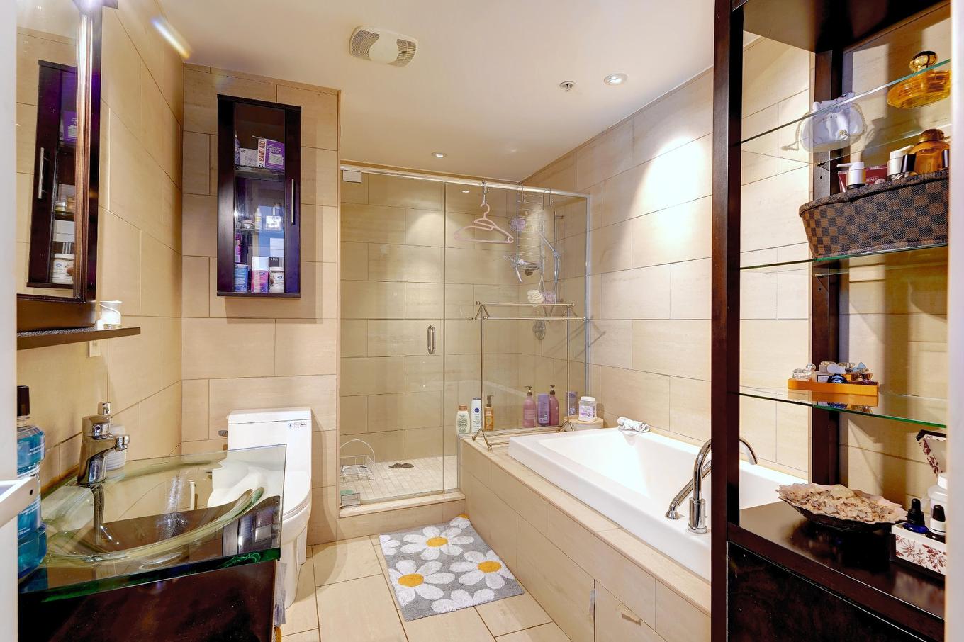 Bathroom - 804-10 Rue St-Jacques, Montréal (Ville-Marie), QC - Indoor Photo Showing Bathroom