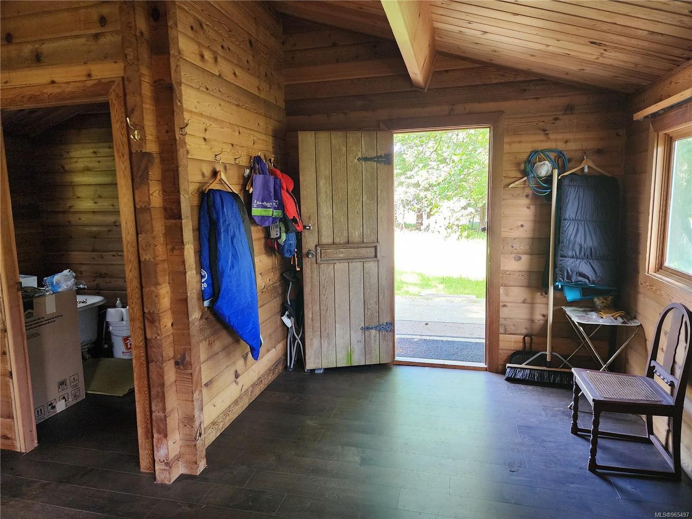 605 South Rd, Gabriola Island, BC