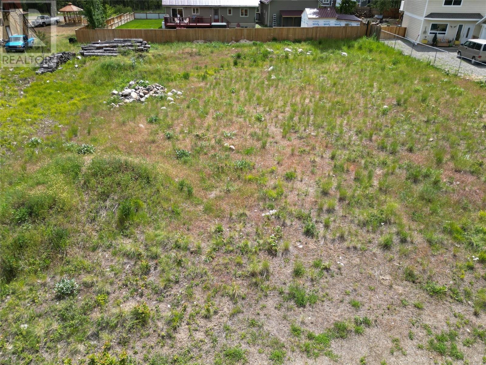 701 Fairbridge Road, Kelowna, BC