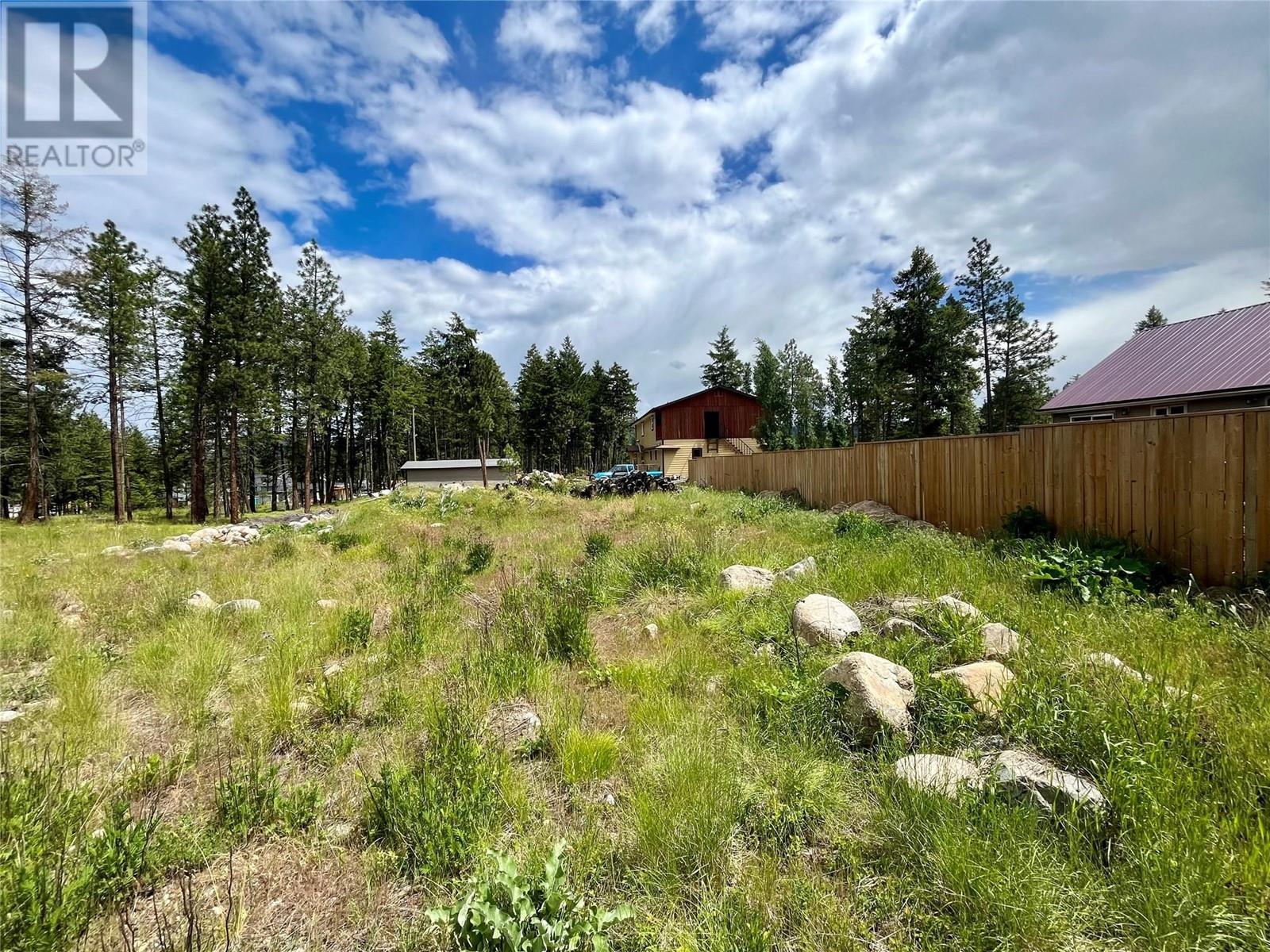 701 Fairbridge Road, Kelowna, BC