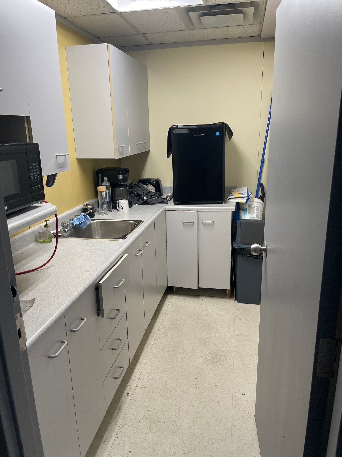 Cafétéria - 18 - 20 Rue Turgeon, Sainte-Thérèse, QC - Indoor