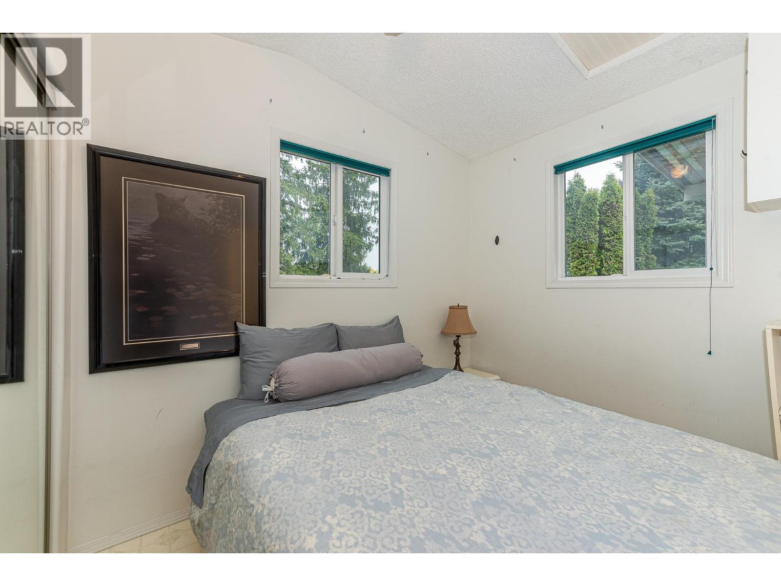 8242 Highway 97A Highway Unit# 13, Sicamous, BC - Indoor Photo Showing Bedroom