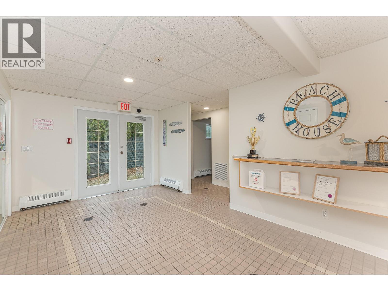 8242 Highway 97A Highway Unit# 13, Sicamous, BC - Indoor Photo Showing Other Room