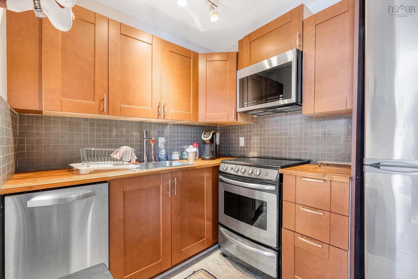 145 Lincoln Street, Lunenburg, NS