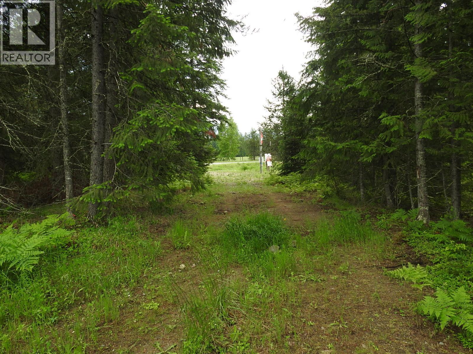 9700 6 Highway, Edgewood, BC