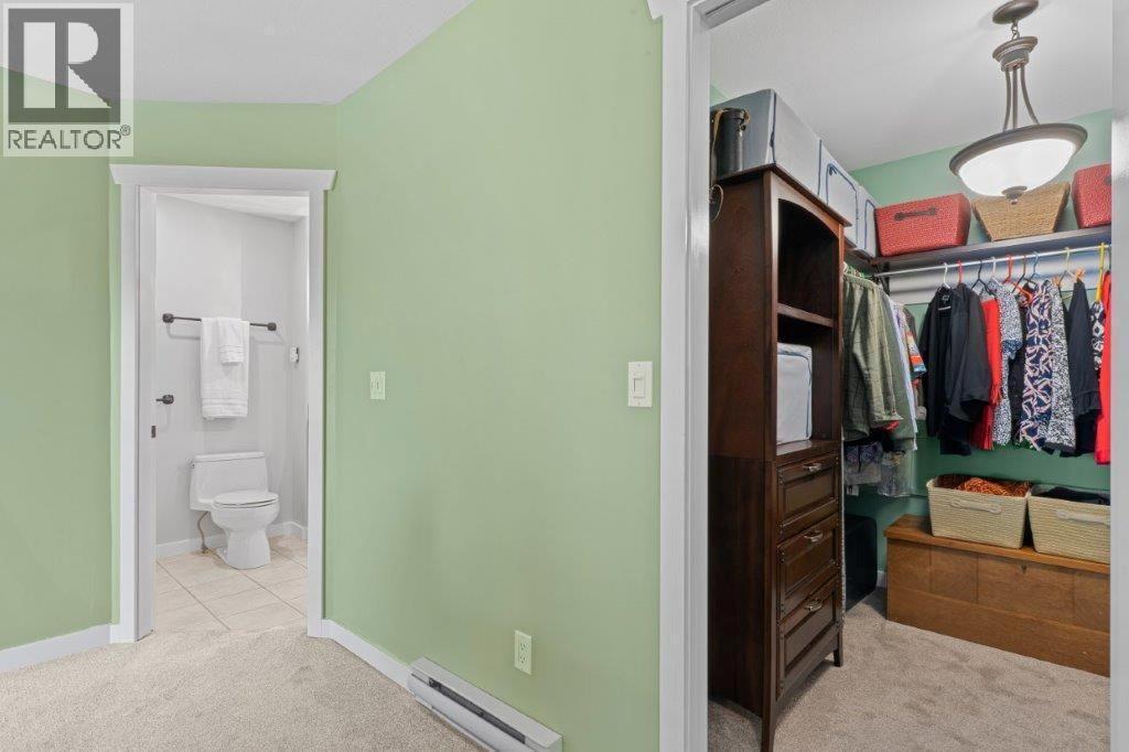 4170 Lake Avenue, Peachland, BC - Indoor