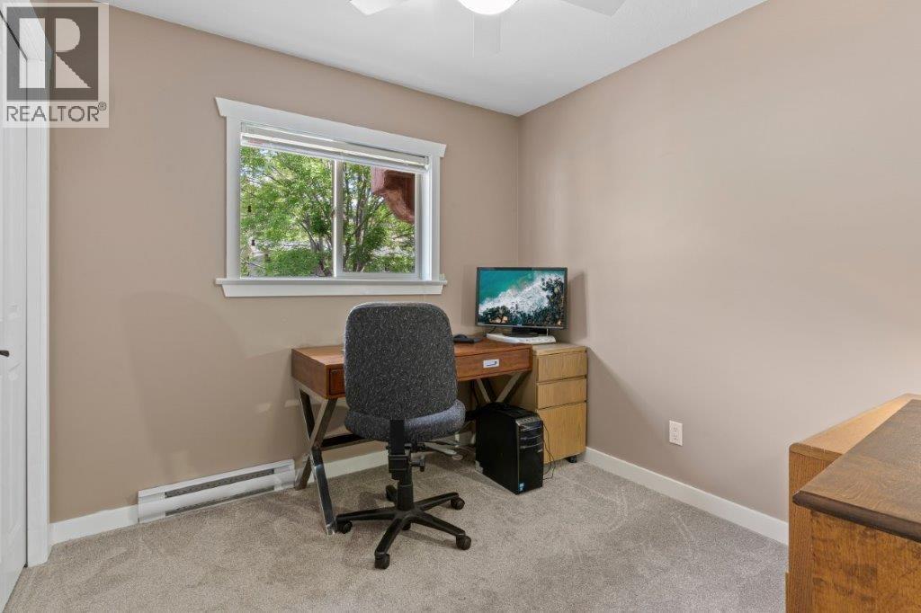 4170 Lake Avenue, Peachland, BC - Indoor Photo Showing Office