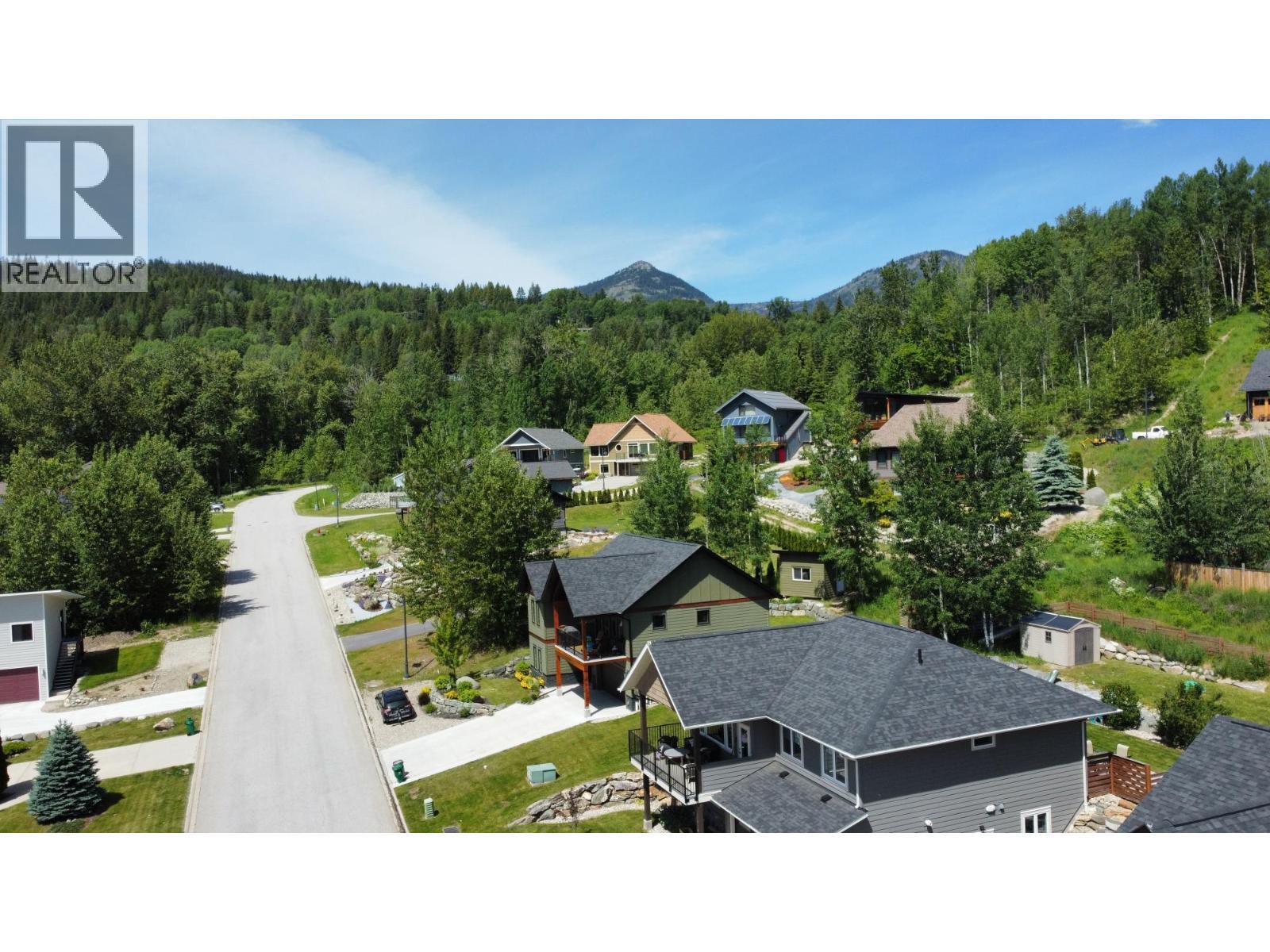 919 Redstone Drive, Rossland, BC