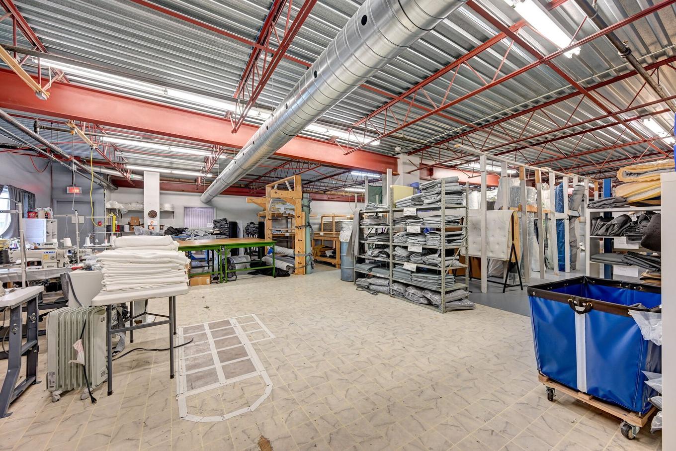 Entrepôt - 405 Boul. Industriel, Saint-Eustache, QC - Indoor