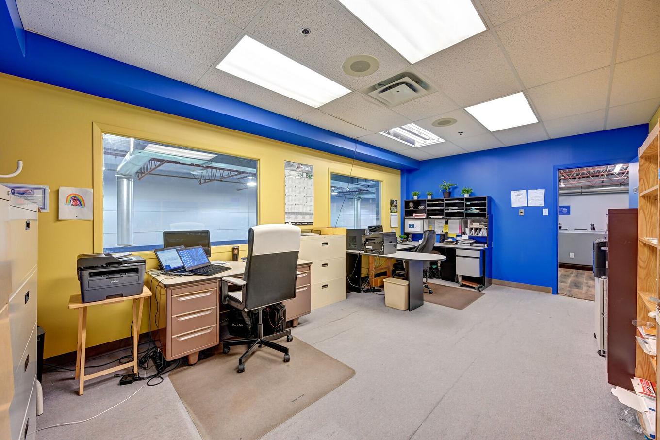 Bureau - 405 Boul. Industriel, Saint-Eustache, QC - Indoor