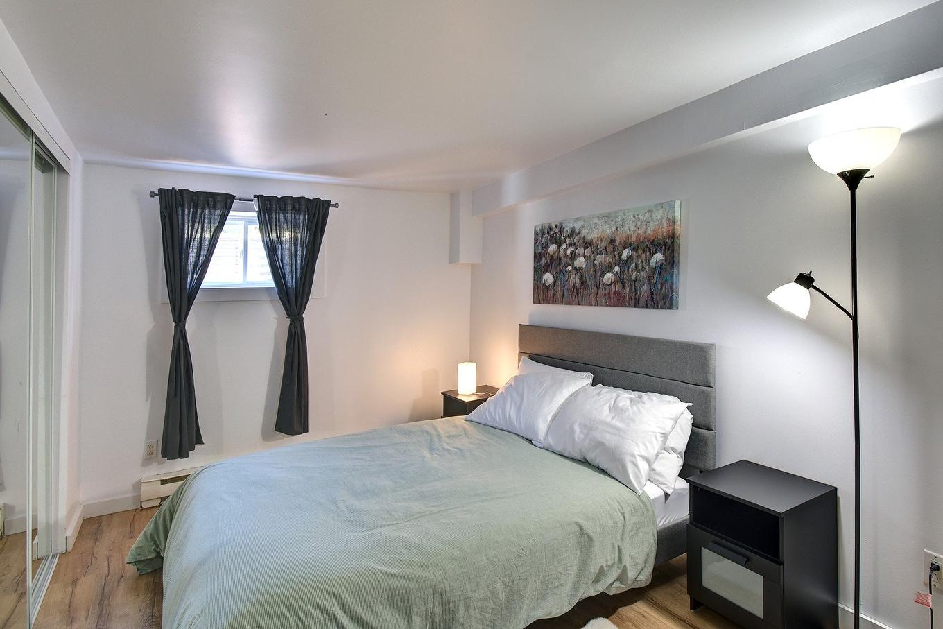 Bedroom - 86 Imp. Des Mûres, Lac-Supérieur, QC - Indoor Photo Showing Bedroom