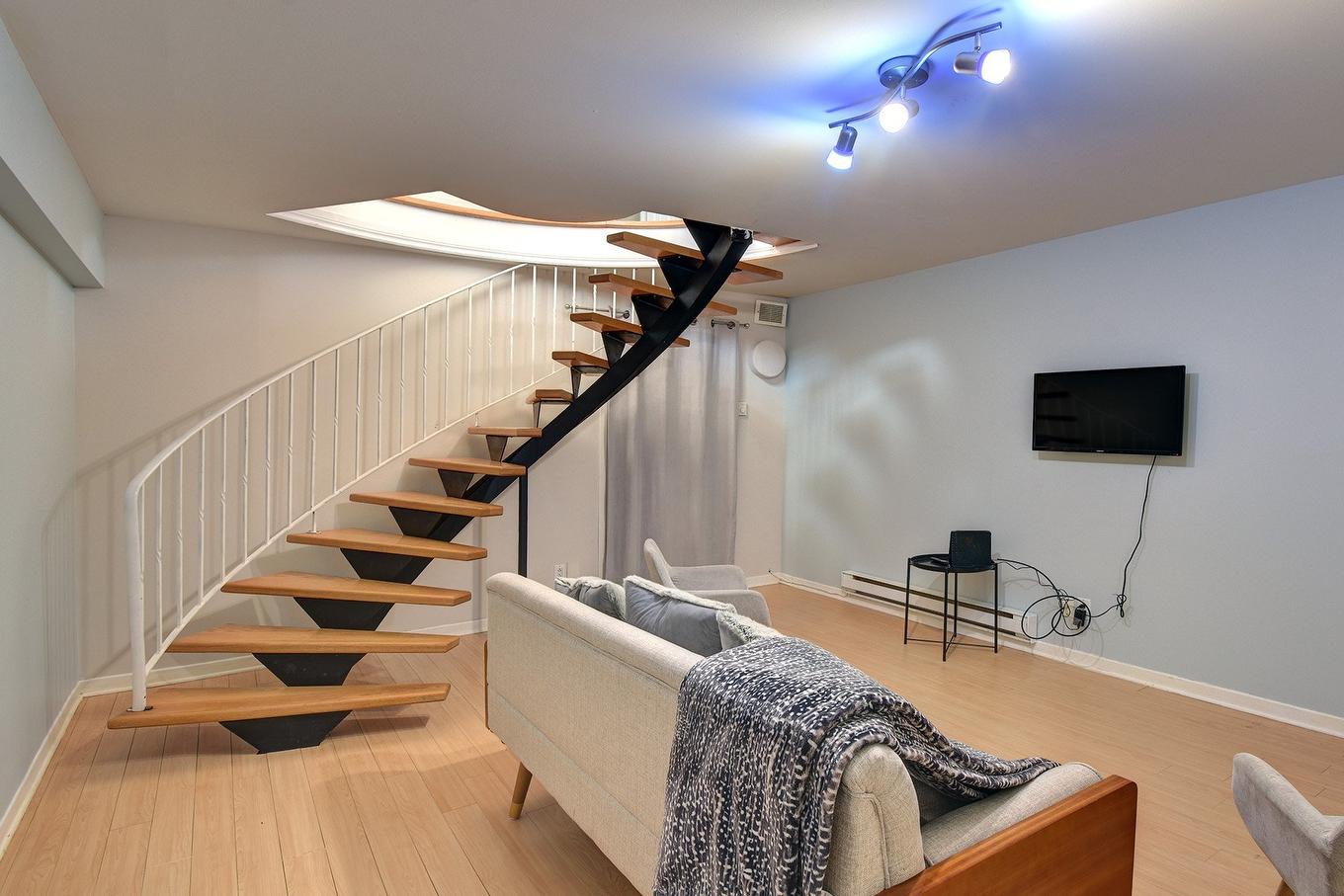 Family room - 86 Imp. Des Mûres, Lac-Supérieur, QC - Indoor Photo Showing Other Room