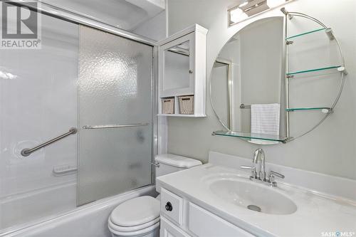 14 Verbeke Court, Saskatoon, SK - Indoor Photo Showing Bathroom