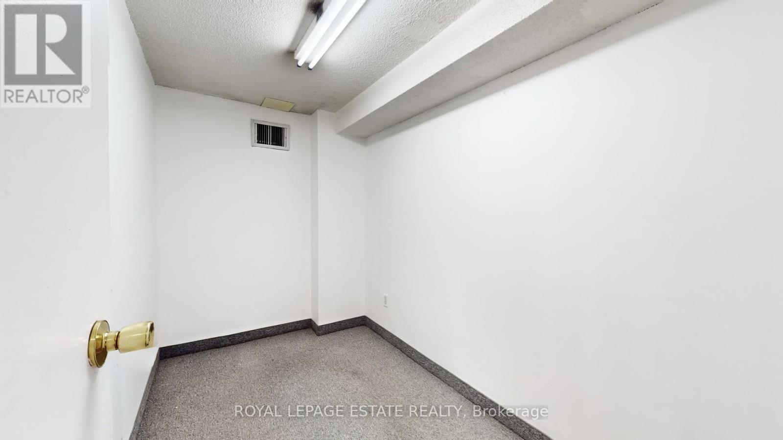 B101 - 2558 Danforth Avenue, Toronto, ON