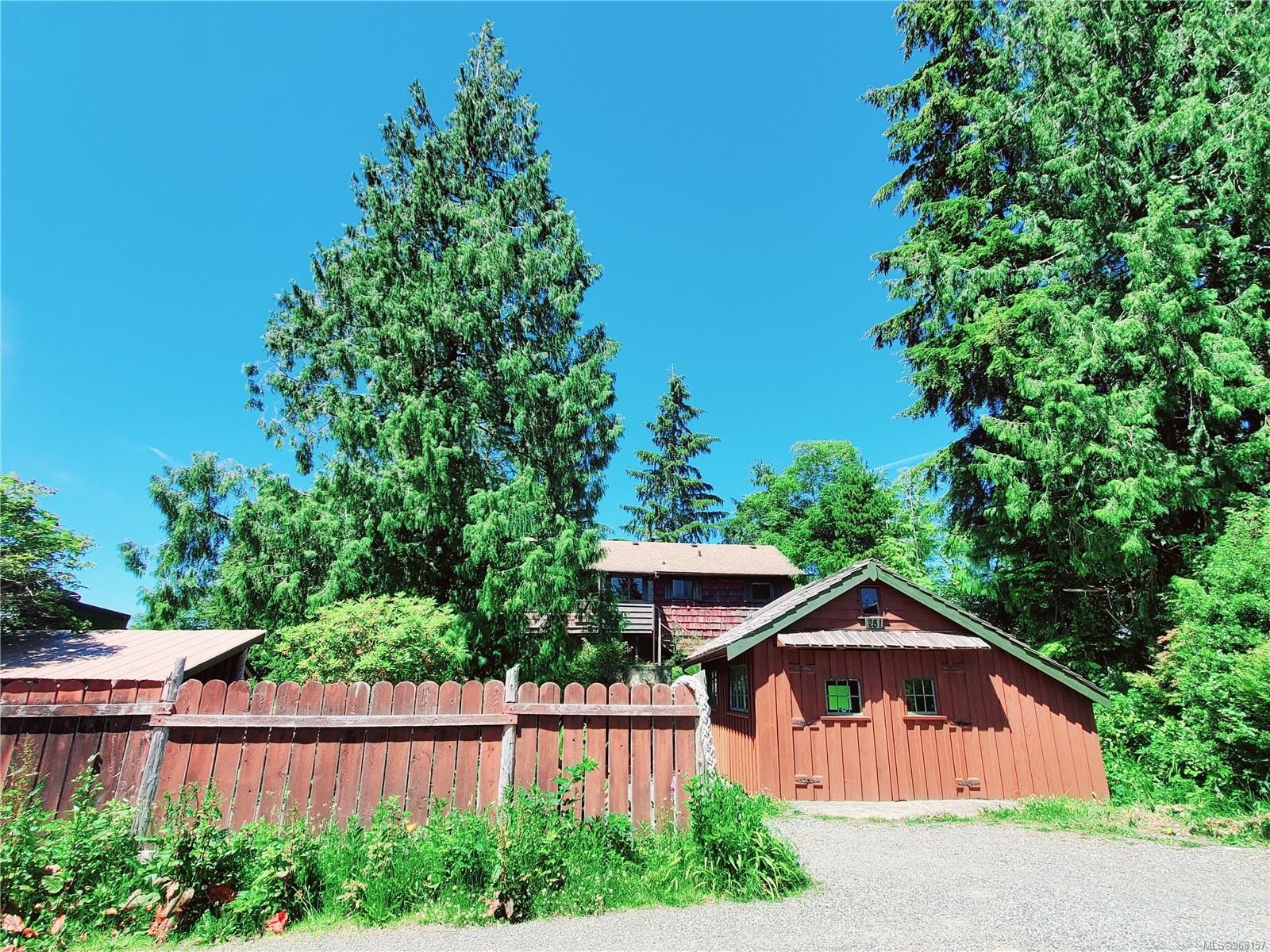 251 Campbell St, Tofino, BC