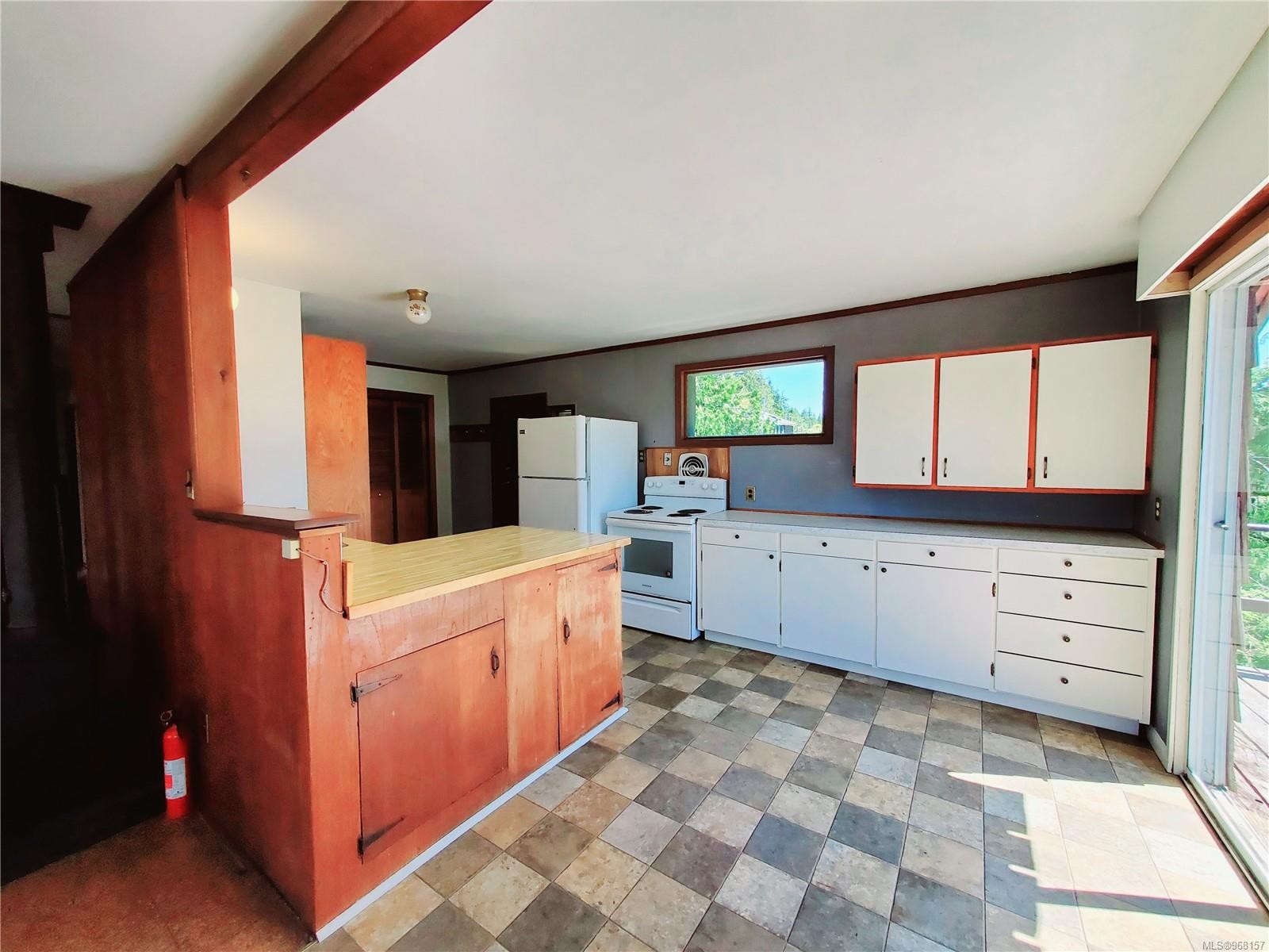 251 Campbell St, Tofino, BC