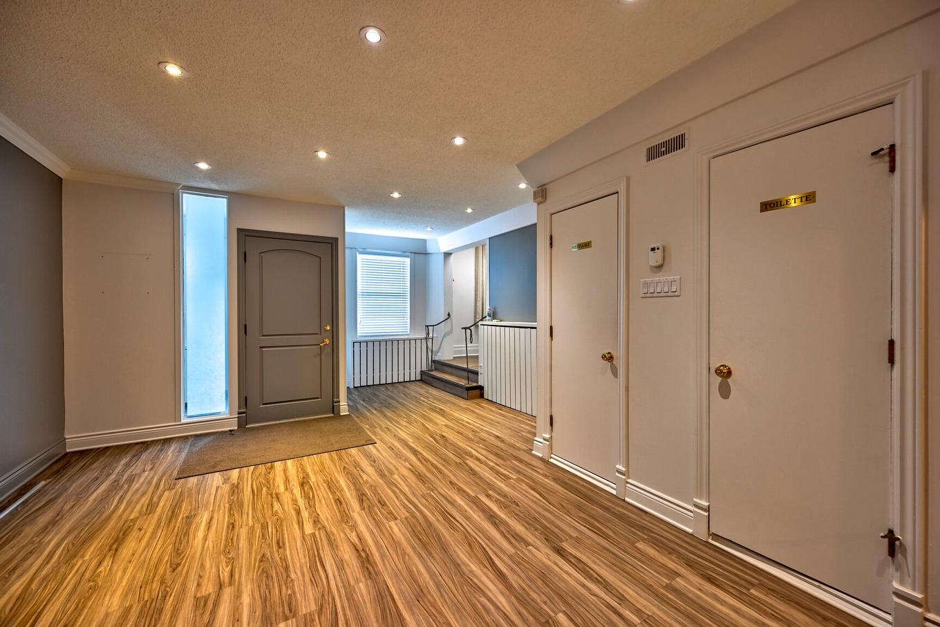 Interior - 183 Rue St-Eustache, Saint-Eustache, QC - Indoor Photo Showing Other Room