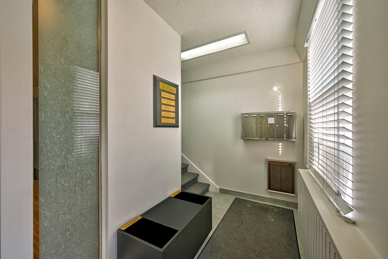 Interior - 183 Rue St-Eustache, Saint-Eustache, QC - Indoor Photo Showing Other Room