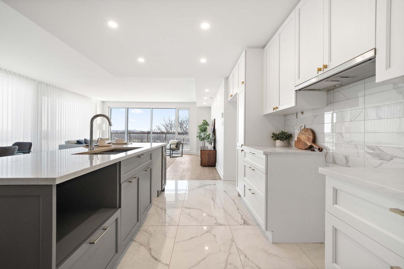Kitchen - 604-510 Boul. Des Prairies, Laval (Laval-Des-Rapides), QC - Indoor Photo Showing Kitchen With Upgraded Kitchen