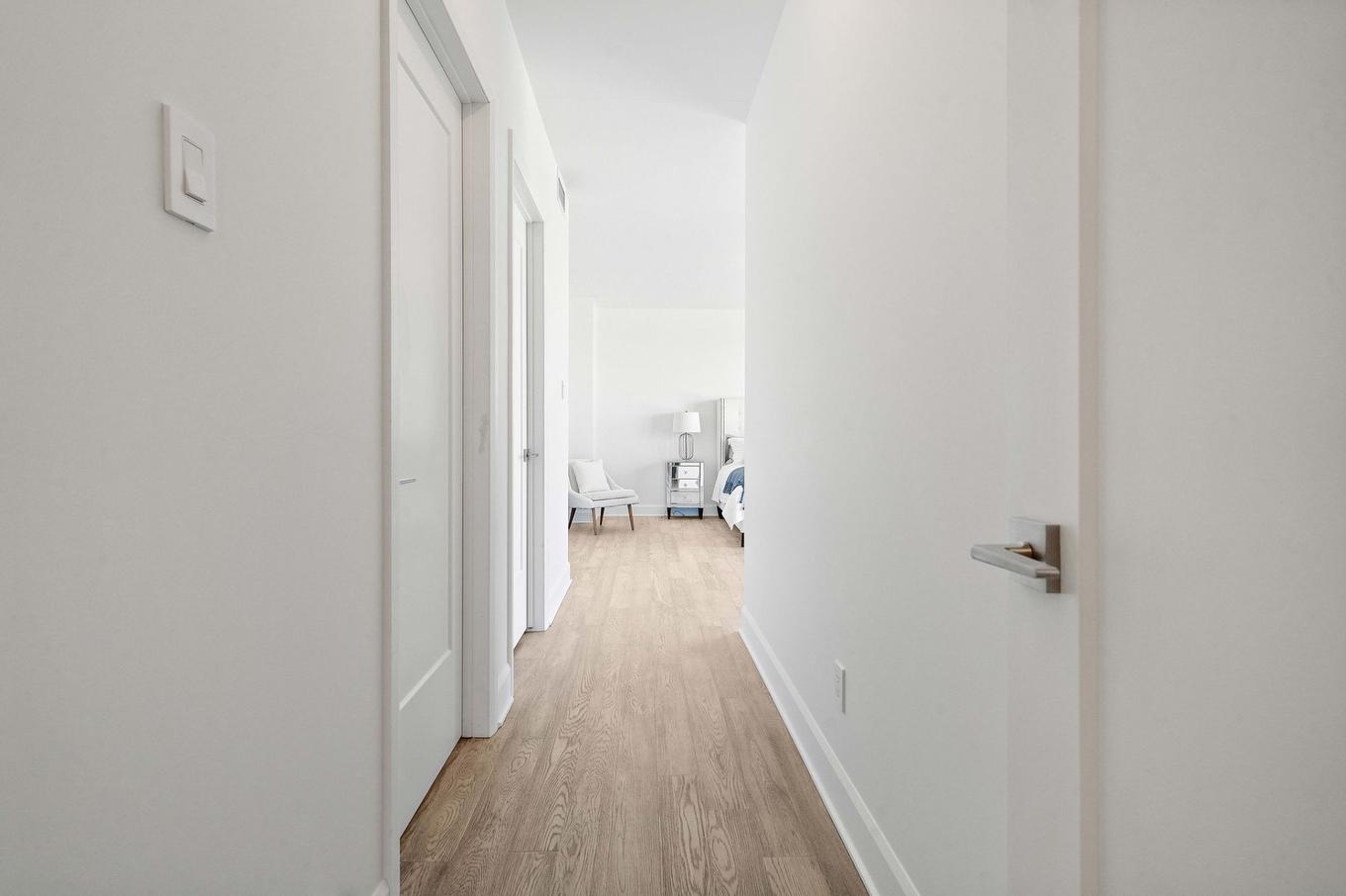 Hall - 604-510 Boul. Des Prairies, Laval (Laval-Des-Rapides), QC - Indoor Photo Showing Other Room