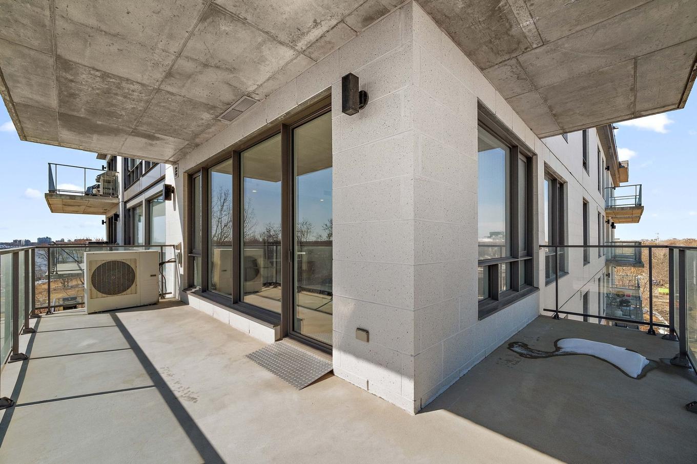 Balcony - 604-510 Boul. Des Prairies, Laval (Laval-Des-Rapides), QC - Outdoor With Exterior