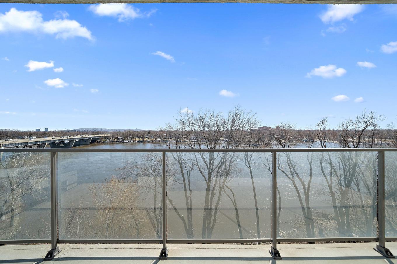 View - 604-510 Boul. Des Prairies, Laval (Laval-Des-Rapides), QC - Outdoor With View