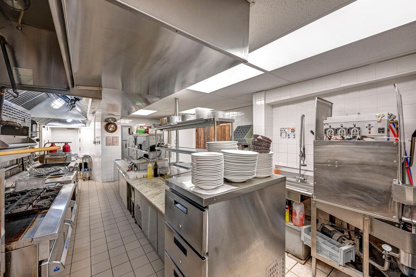 Kitchen - 1790 Boul. Des Laurentides, Laval (Vimont), QC - Indoor