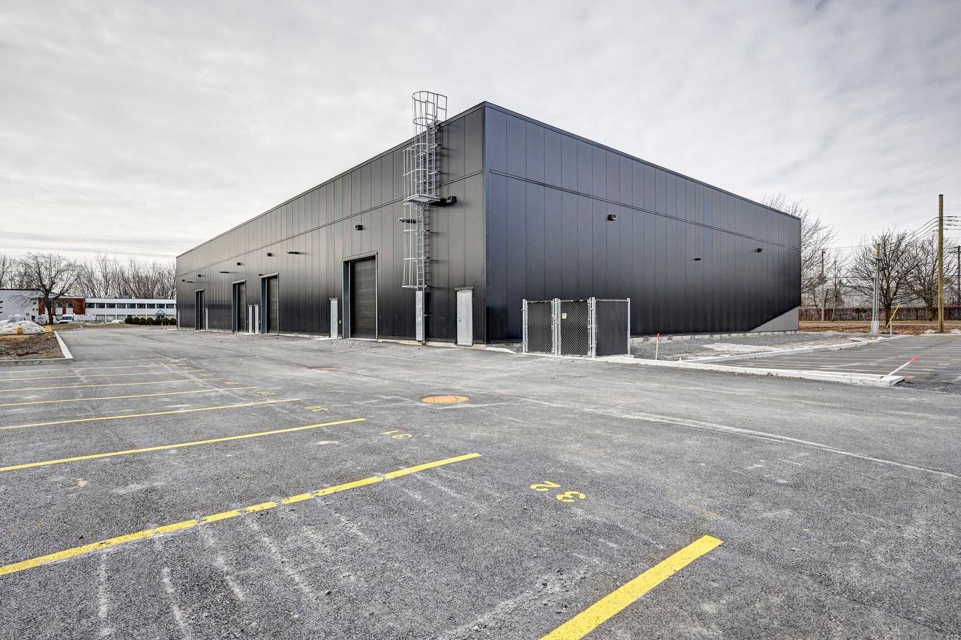 Face arrière - 100 Boul. Du Fort-St-Louis, Boucherville, QC - Outdoor