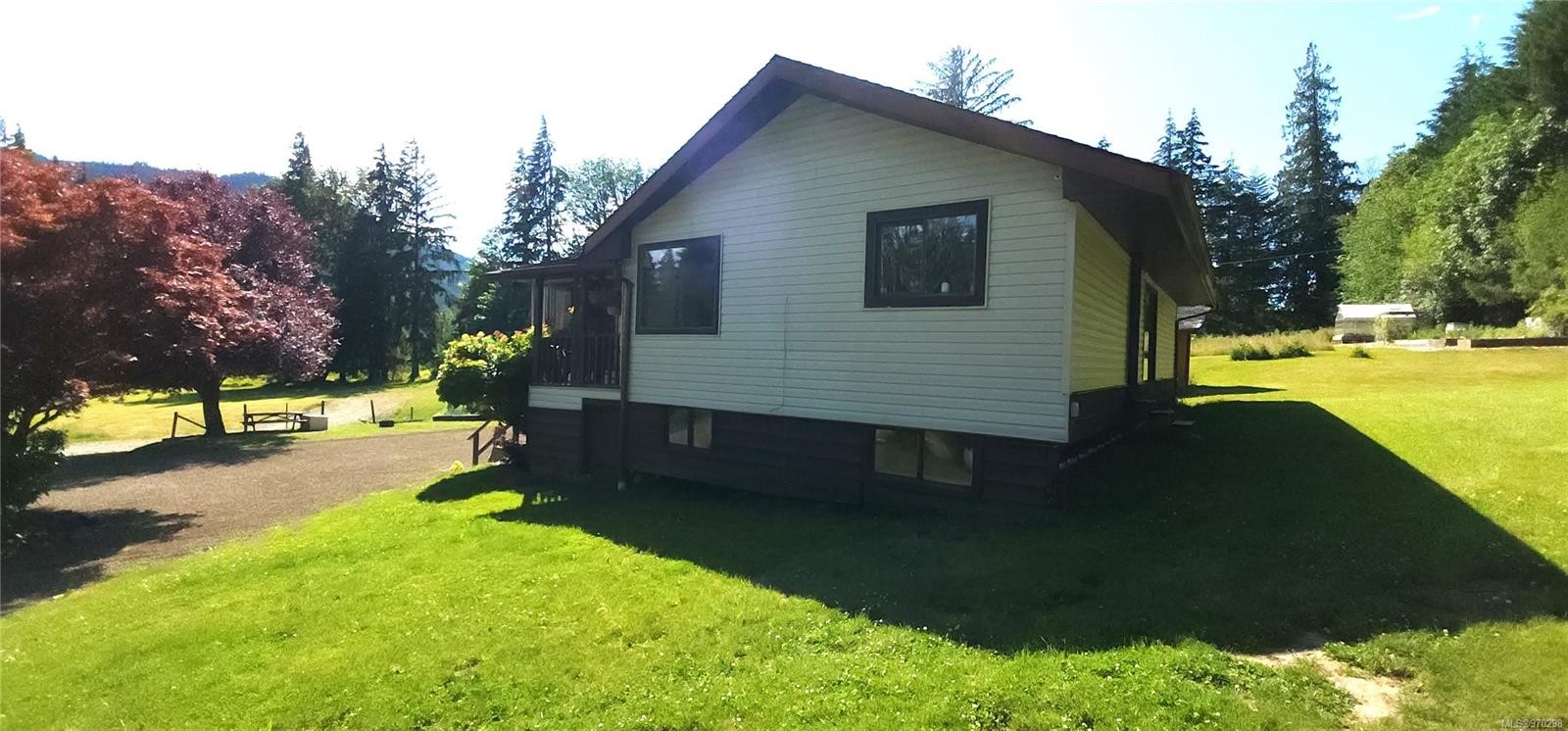 973 Island Hwy, Sayward, BC