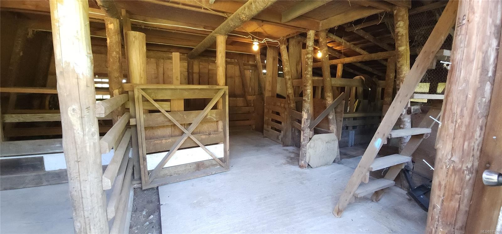 973 Island Hwy, Sayward, BC