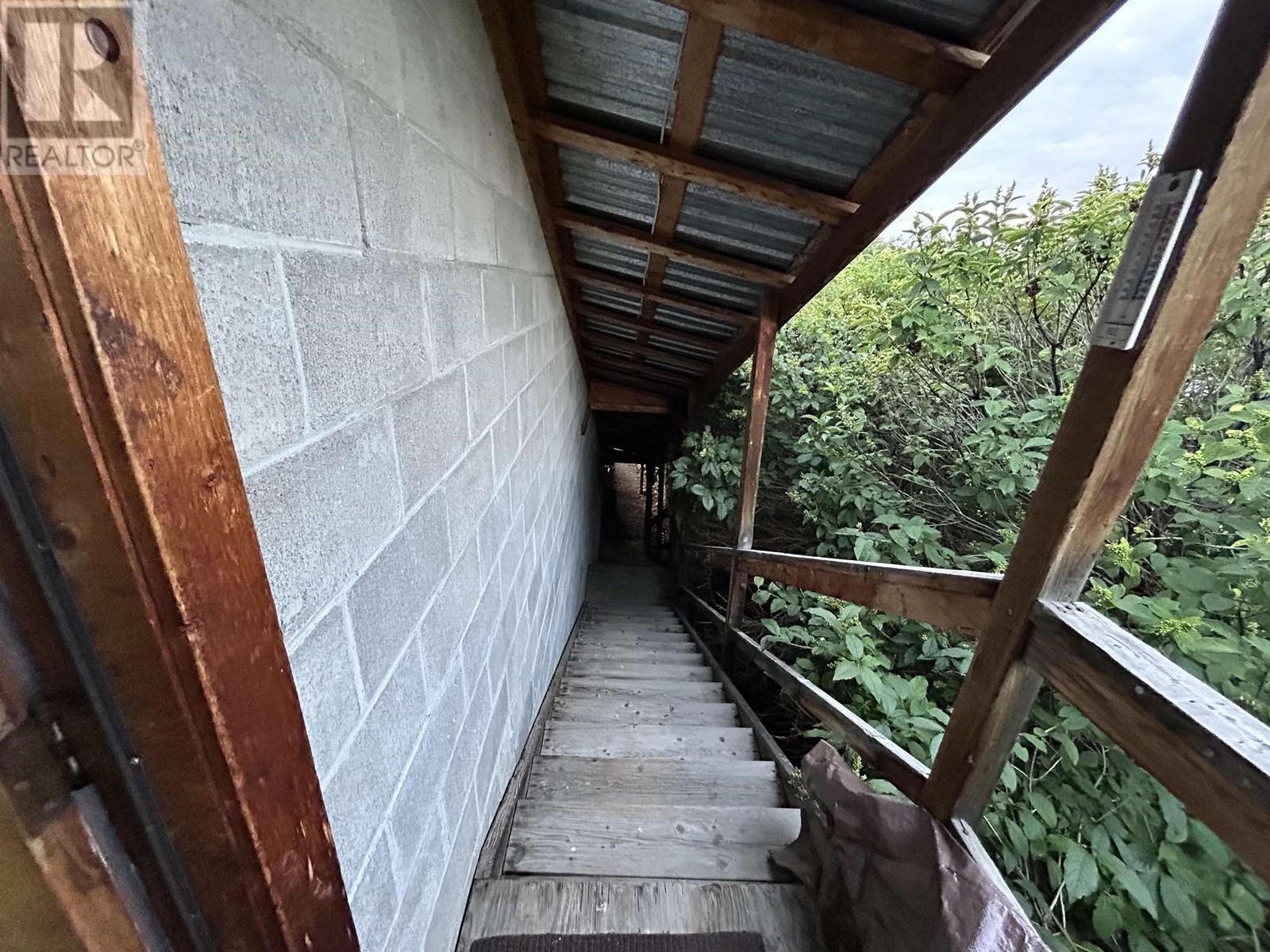 10321 Gething Street, Hudsons Hope, BC