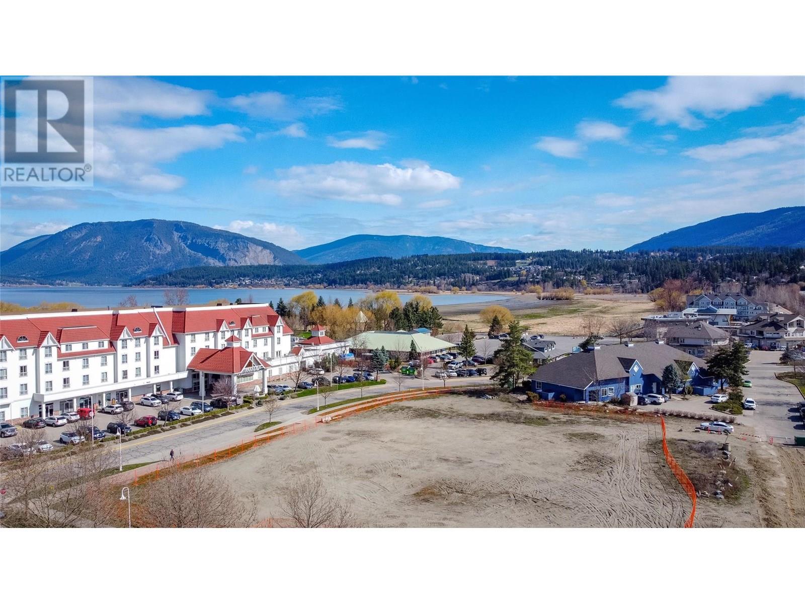 250 Harbourfront Drive Ne, Salmon Arm, BC