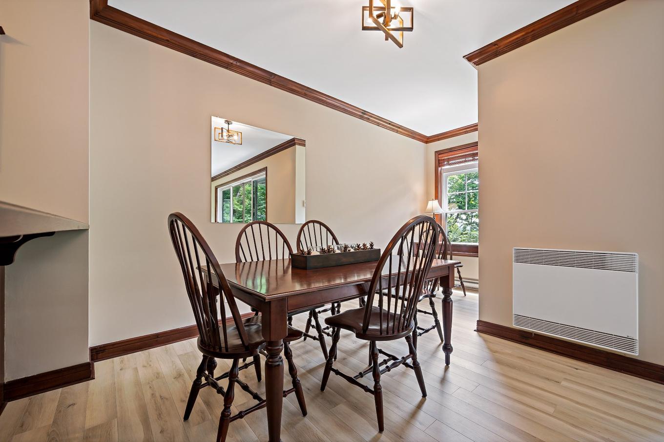 Dining room - 10-300 Rue Du Mont-Plaisant, Mont-Tremblant, QC - Indoor Photo Showing Dining Room