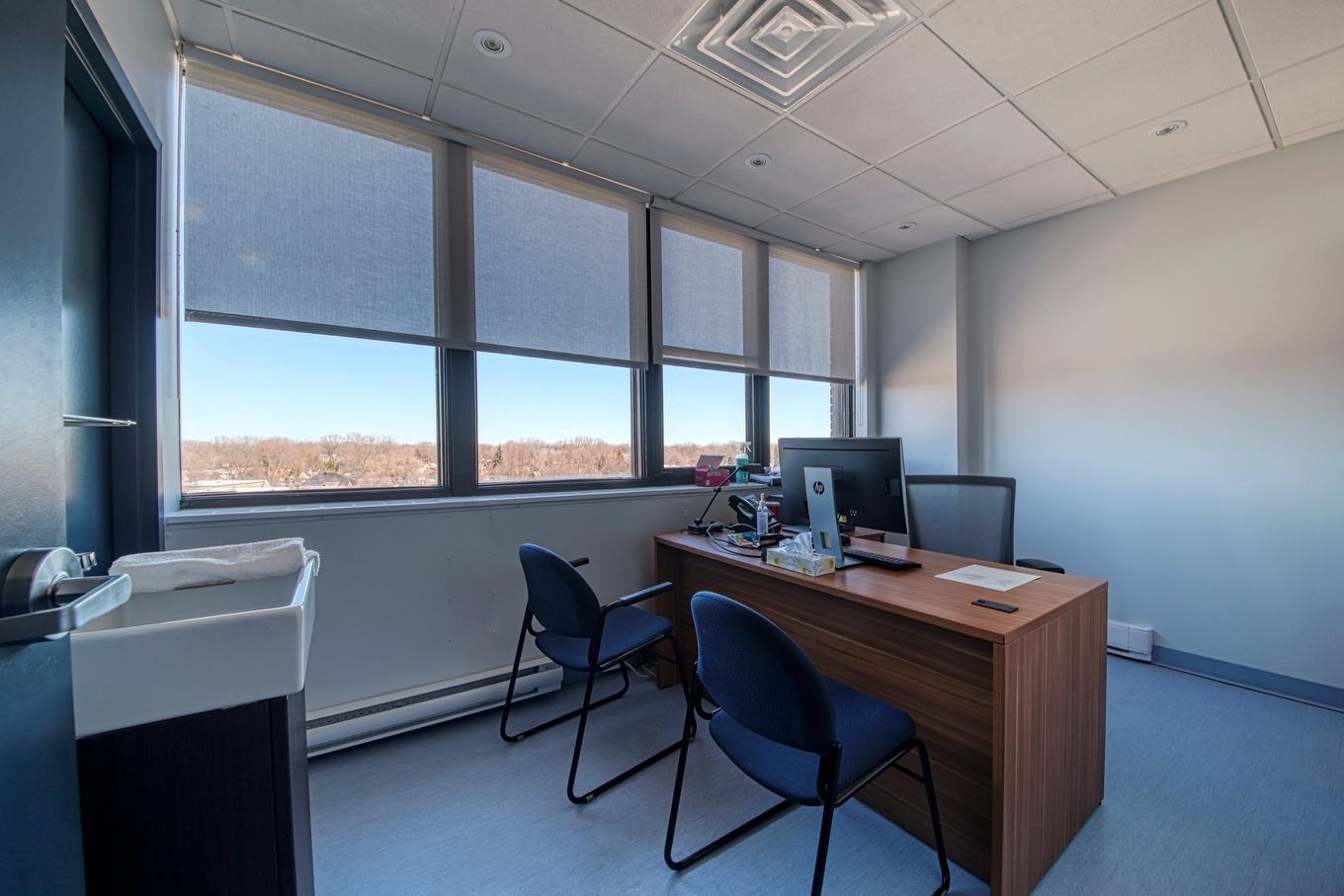 Bureau - 410-465 Av. Victoria, Saint-Lambert, QC