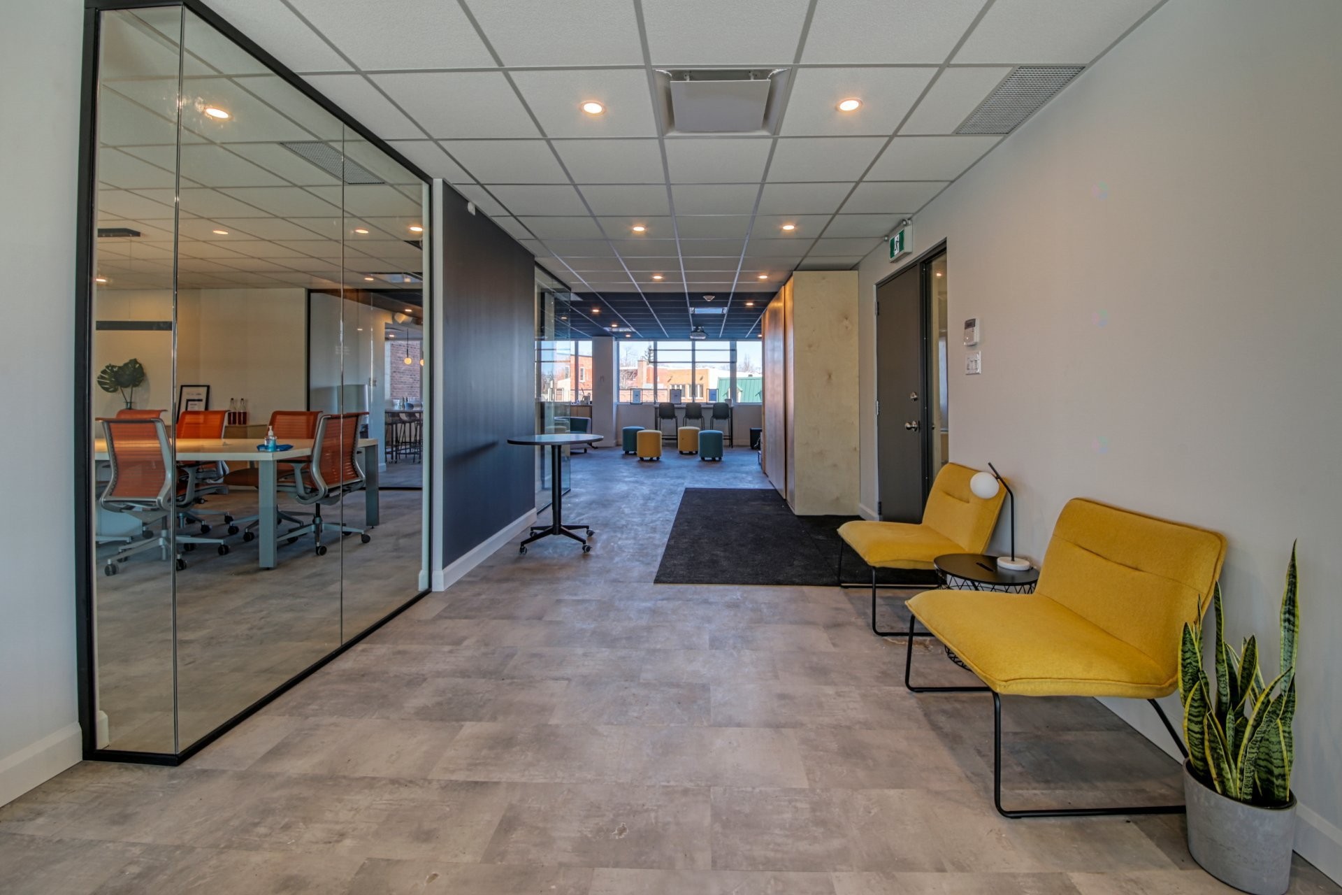 Office - 410-465 Av. Victoria, Saint-Lambert, QC - Indoor Photo Showing Other Room