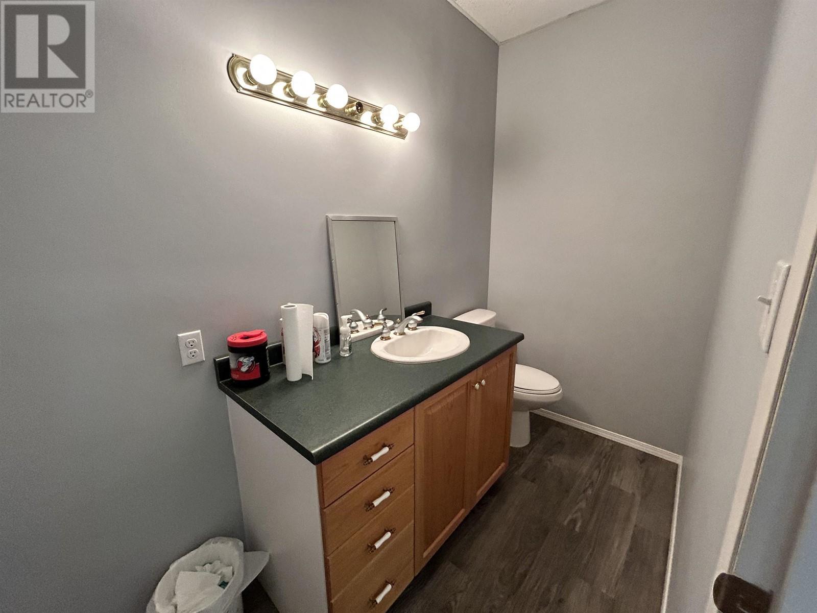 10321 Gething Street, Fort St. John, BC - Indoor Photo Showing Bathroom