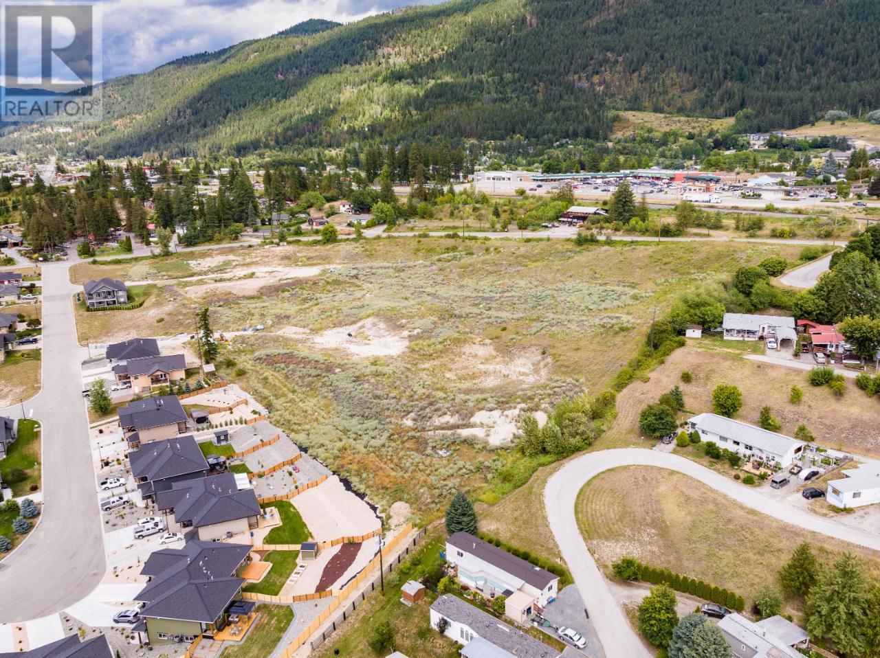 712 Valleyview Drive, Creston, BC