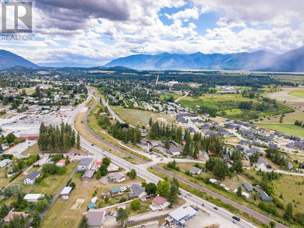 712 Valleyview Drive, Creston, BC