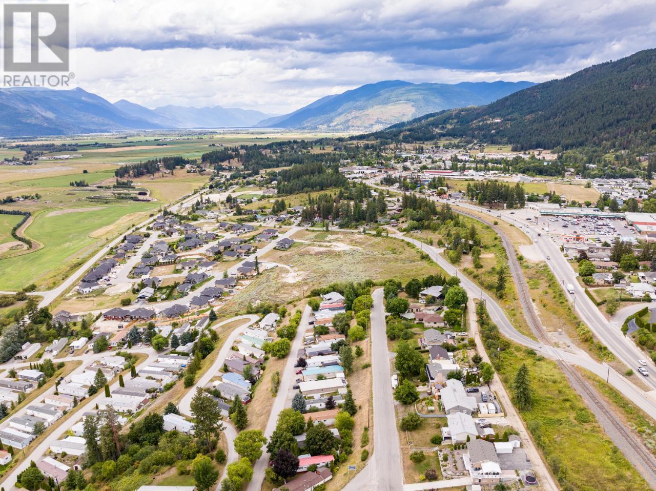 712 Valleyview Drive, Creston, BC