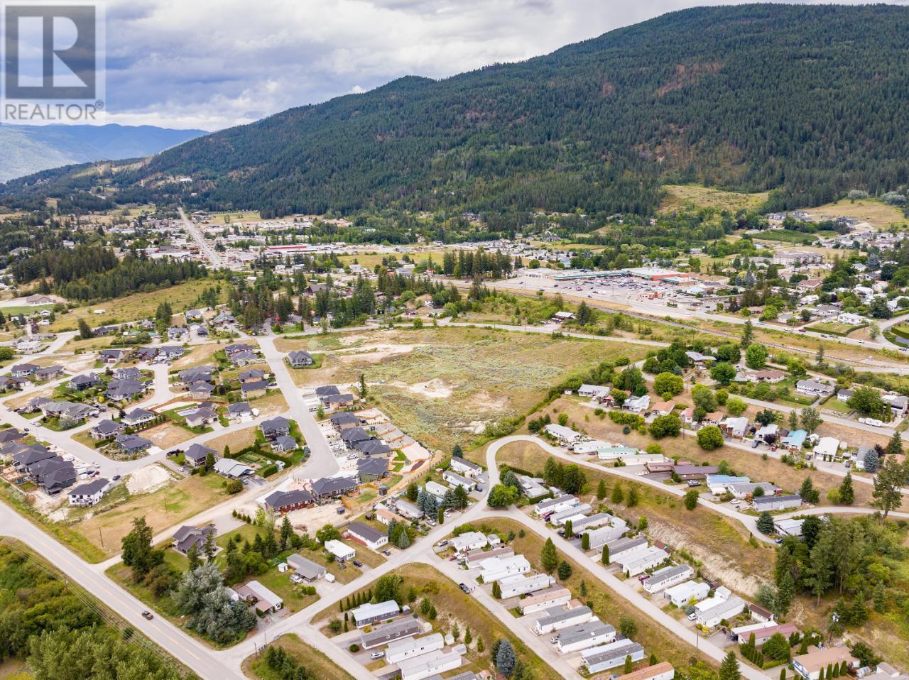 712 Valleyview Drive, Creston, BC