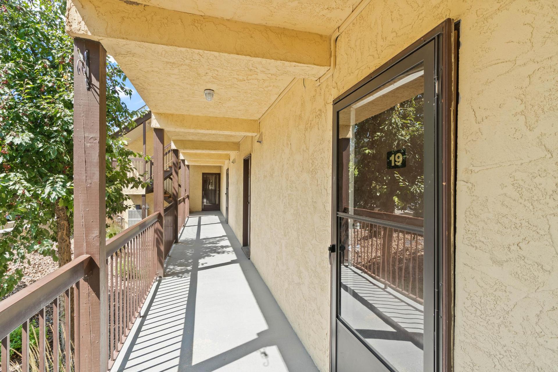 19-1810 Summit Drive, Kamloops, BC