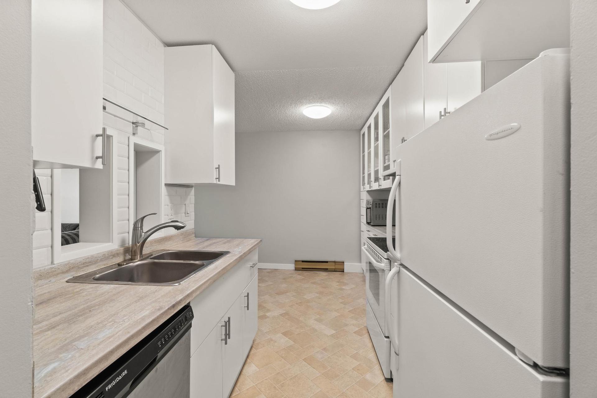 19-1810 Summit Drive, Kamloops, BC