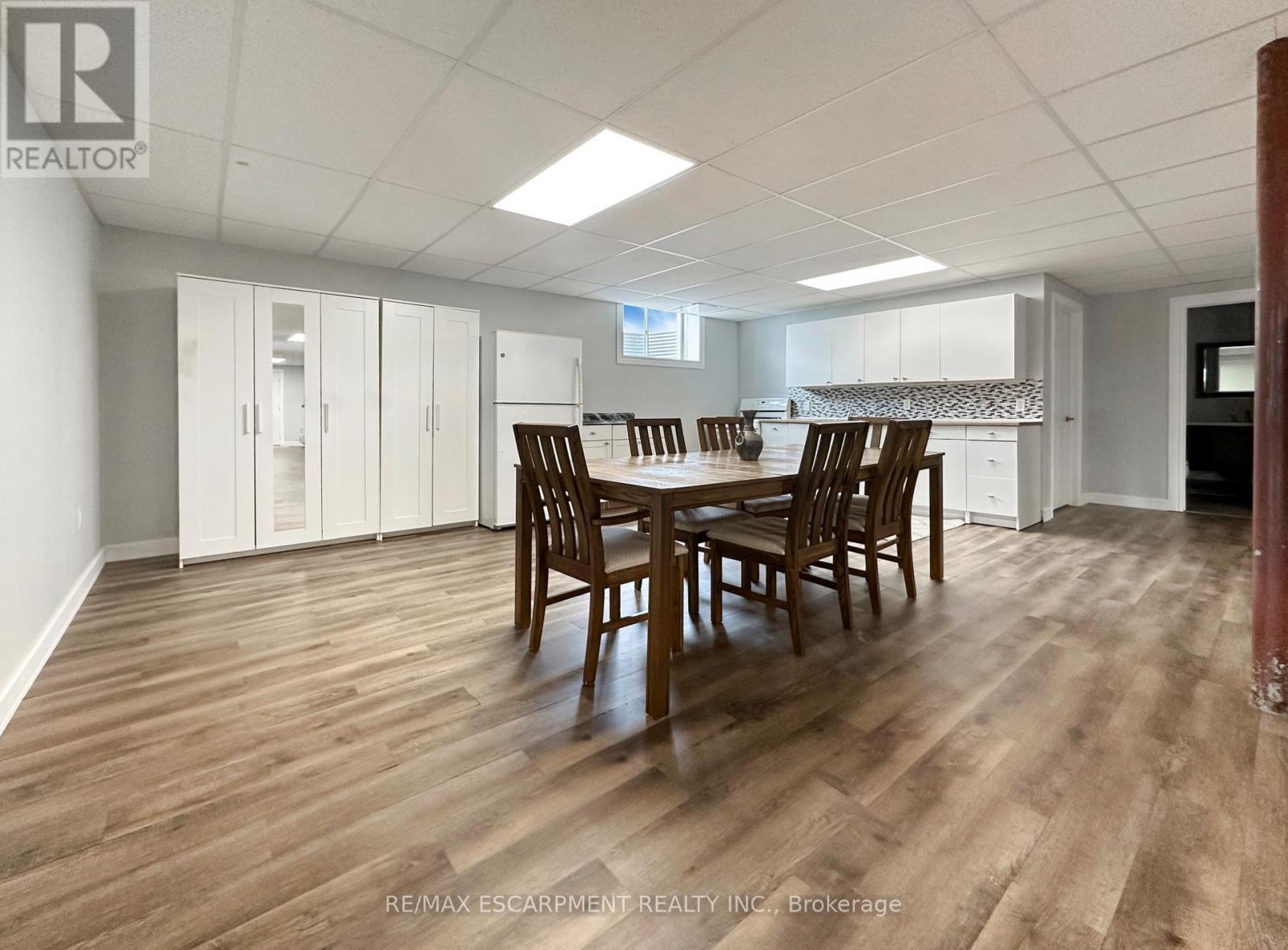 4 Middleport Road, Brant, ON - Indoor