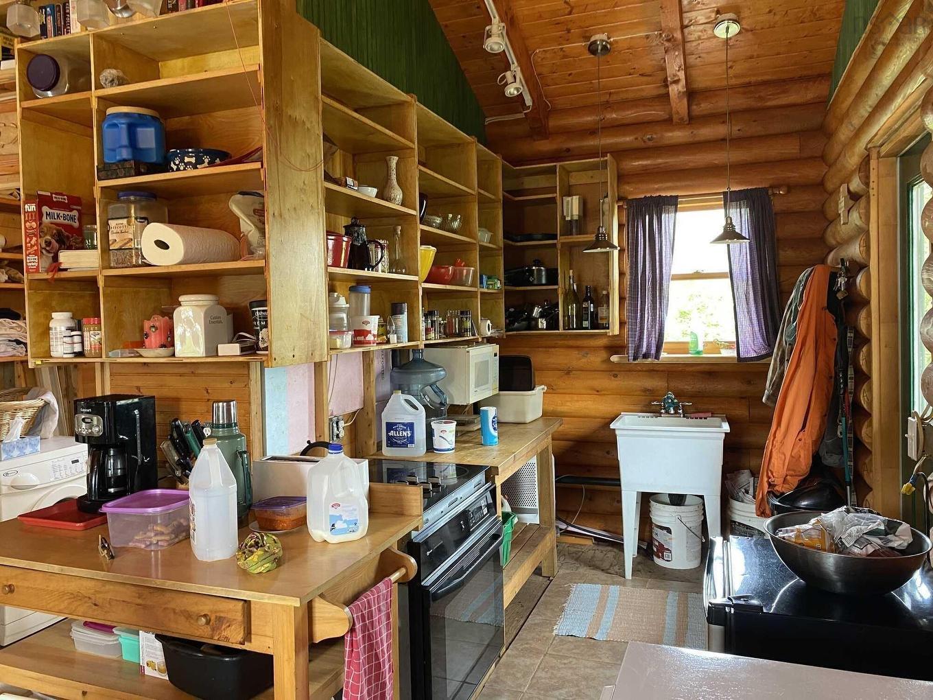 6700 Ns-211, Isaacs Harbour, NS