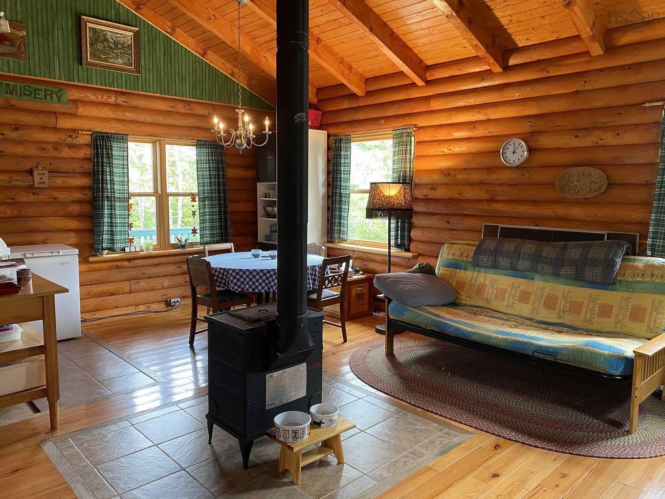 6700 Ns-211, Isaacs Harbour, NS