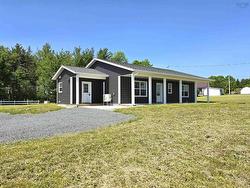 3045 Northfield Road Upper Northfield, NS B4V 5T4
