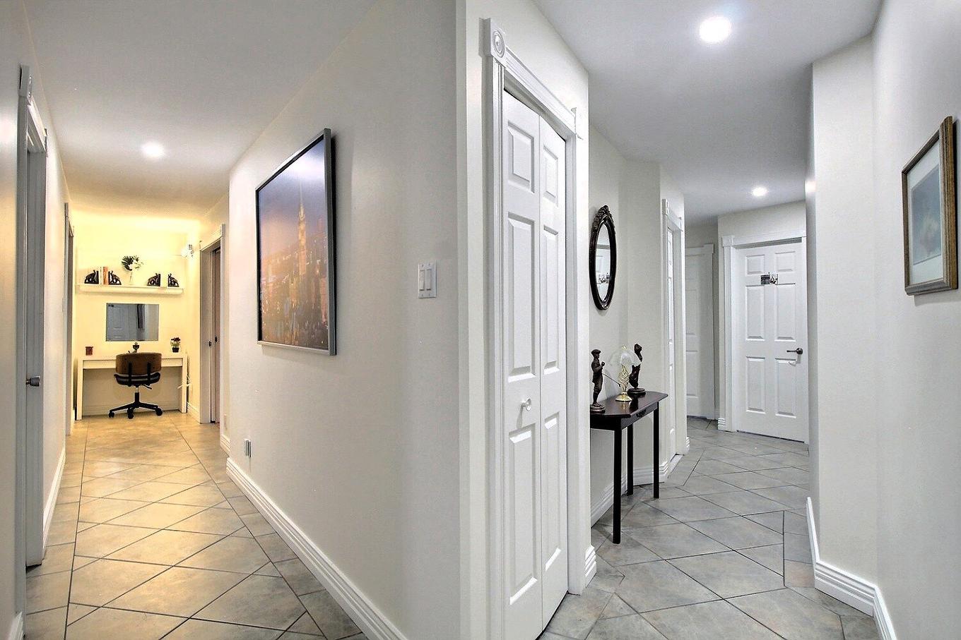 Corridor - 6296 Rue Principale, Sainte-Croix, QC - Indoor Photo Showing Other Room