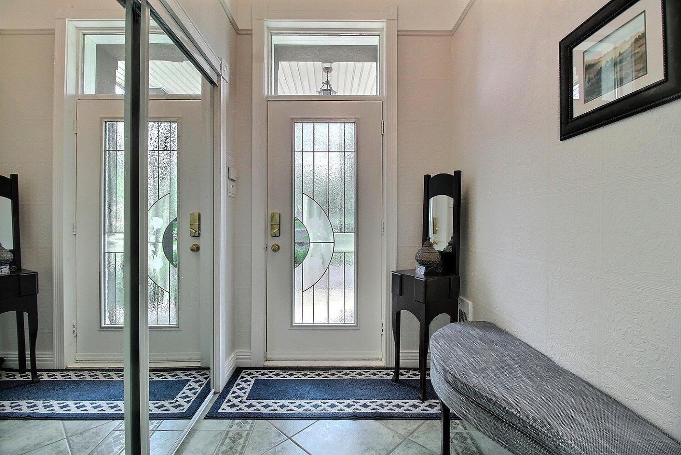 Hall d'entrée/Vestibule - 6296 Rue Principale, Sainte-Croix, QC - Indoor Photo Showing Other Room